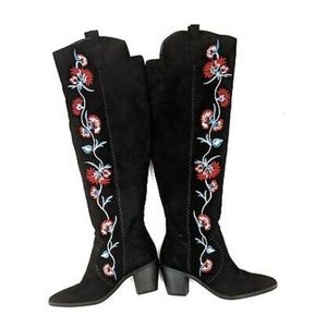 Carlos Santana Alexia Black Suede Boots